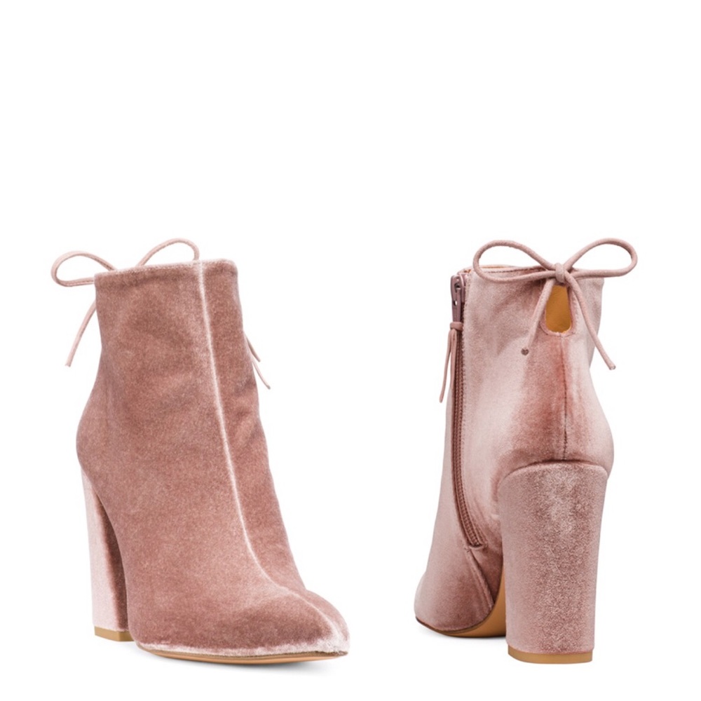 💫 HP💫Stuart Weitzman velvet block heel booties - Picture 2 of 8